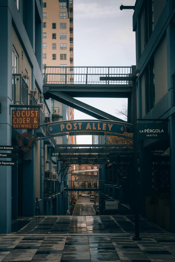 Seattle street view, Post Alley
